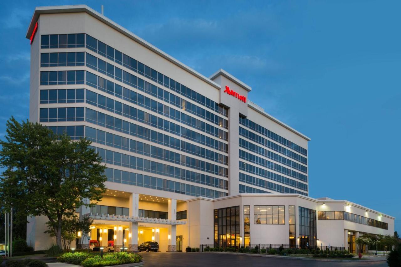 Marriott East Hotel 3*